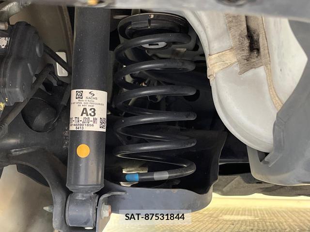 Honda VEZEL 2016-07 8652997-19
