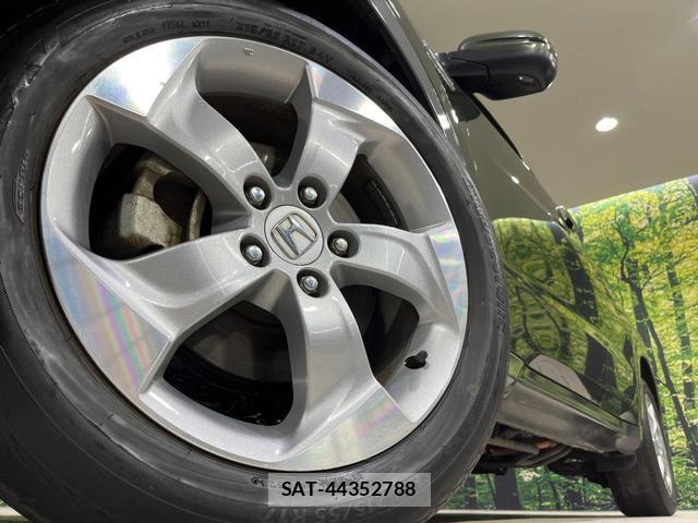 Honda VEZEL 2015-06 8653272-13