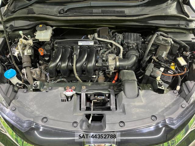Honda VEZEL 2015-06 8653272-18