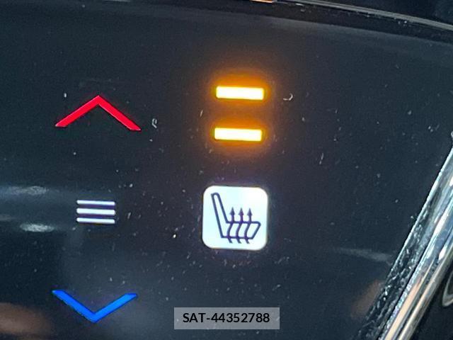 Honda VEZEL 2015-06 8653272-8