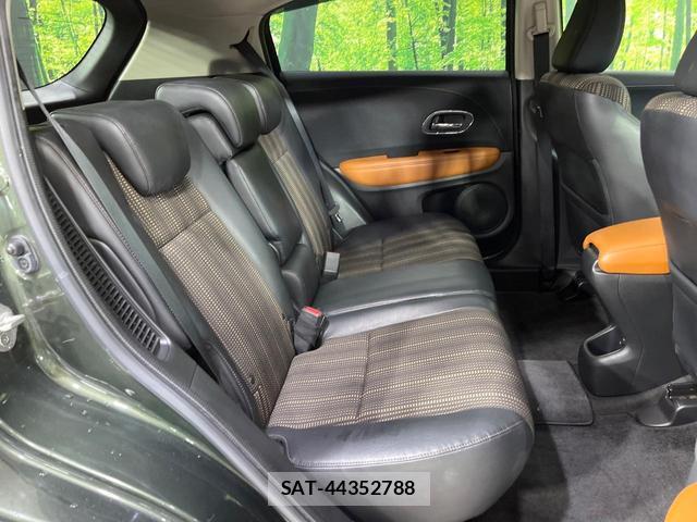 Honda VEZEL 2015-06 8653272-9