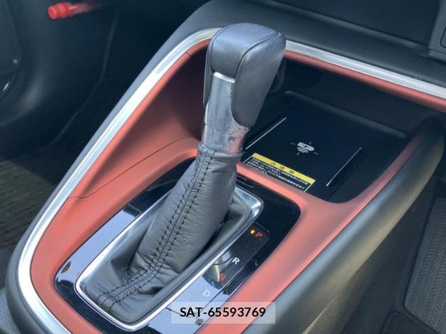 Honda VEZEL 2022-09 8653522-16