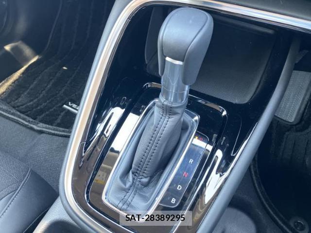 Honda VEZEL 2023-11 8653560-15