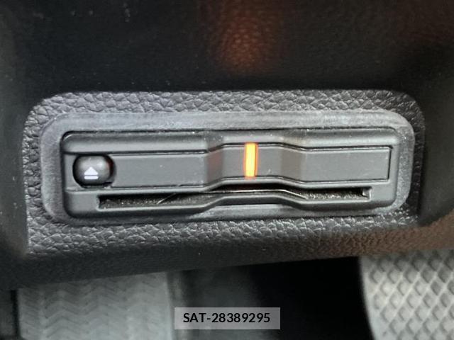 Honda VEZEL 2023-11 8653560-16