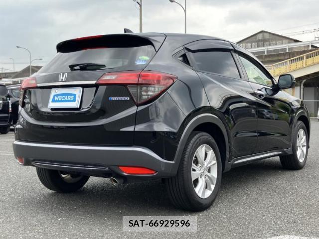 Honda VEZEL 2019-06 8653608-2