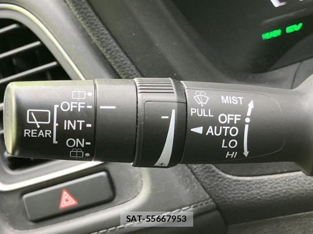 Honda VEZEL 2017-04 8653621-15