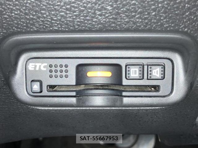Honda VEZEL 2017-04 8653621-17
