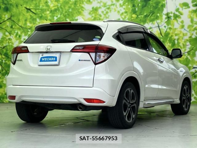 Honda VEZEL 2017-04 8653621-2