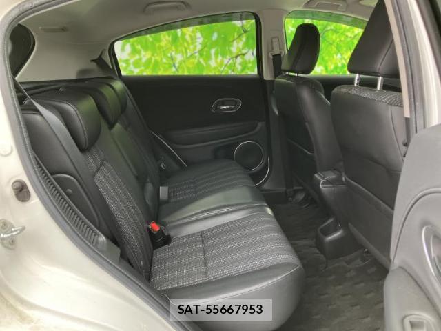 Honda VEZEL 2017-04 8653621-4