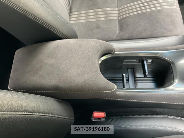 Honda VEZEL 2019-12 8653824-15