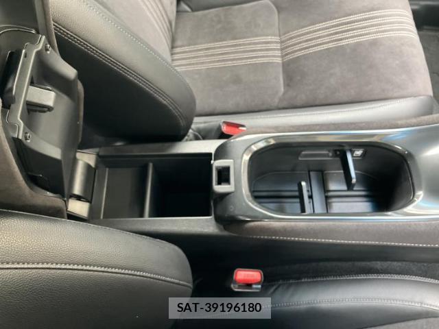 Honda VEZEL 2019-12 8653824-16