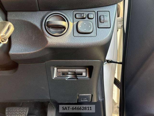 Toyota VITZ 2019-08 8647020-10