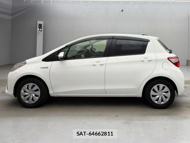 Toyota VITZ 2019-08 8647020-11