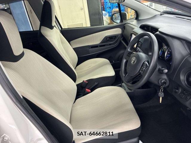Toyota VITZ 2019-08 8647020-3