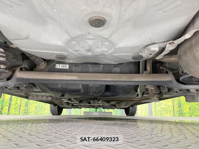 Toyota VITZ 2015-10 8648792-18
