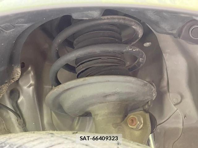 Toyota VITZ 2015-10 8648792-19