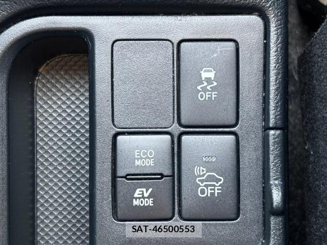 Toyota VITZ 2019-01 8649104-8