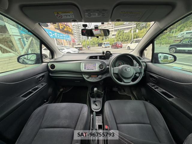 Toyota VITZ 2013-08 8650042-12