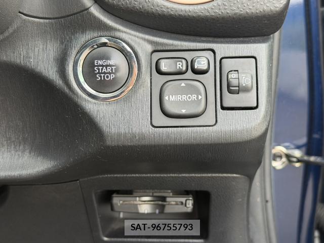 Toyota VITZ 2013-08 8650042-17