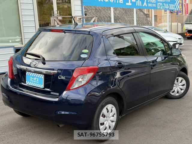 Toyota VITZ 2013-08 8650042-4