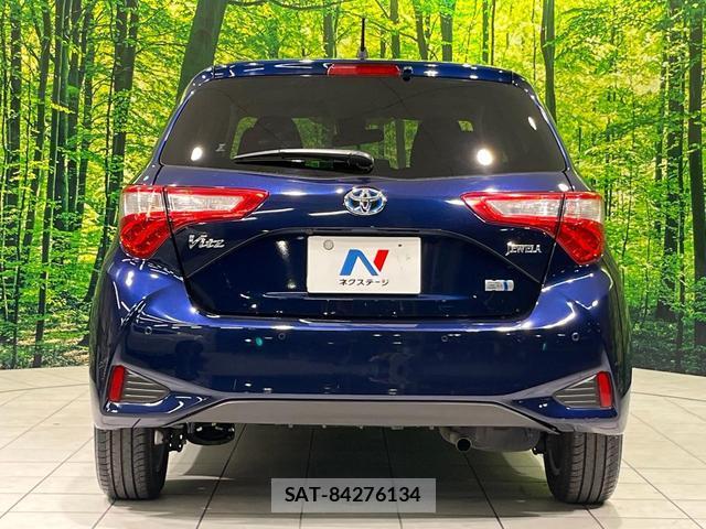 Toyota VITZ 2018-08 8652031-14
