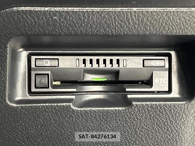 Toyota VITZ 2018-08 8652031-5
