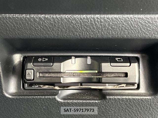 Toyota VITZ 2018-11 8652932-5