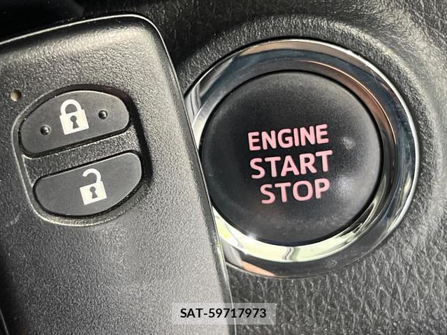 Toyota VITZ 2018-11 8652932-6
