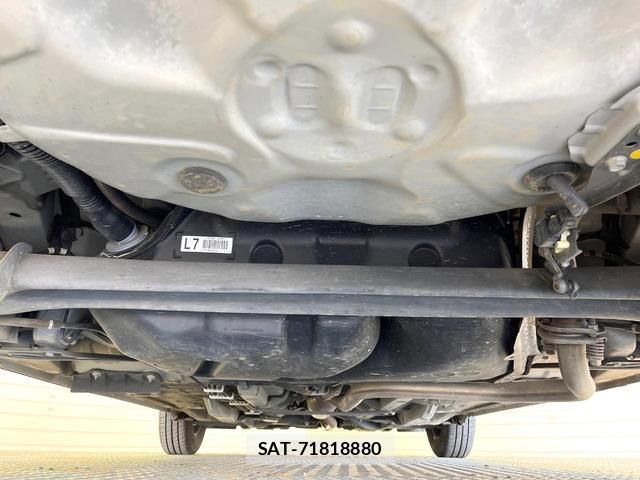Toyota VITZ 2019-02 8653307-18