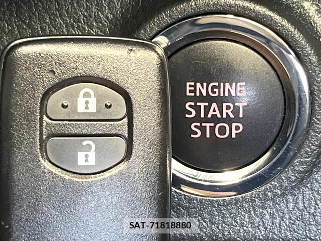 Toyota VITZ 2019-02 8653307-6