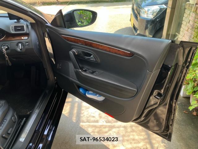 VolksWagen CC 2012-09 8648472-9