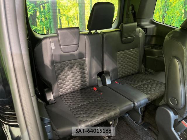 Toyota VOXY 2023-07 8646653-9