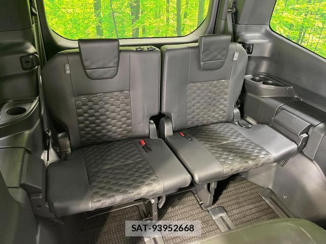 Toyota VOXY 2025-02 8646827-10