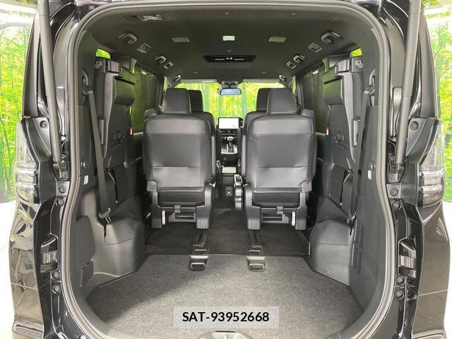 Toyota VOXY 2025-02 8646827-11