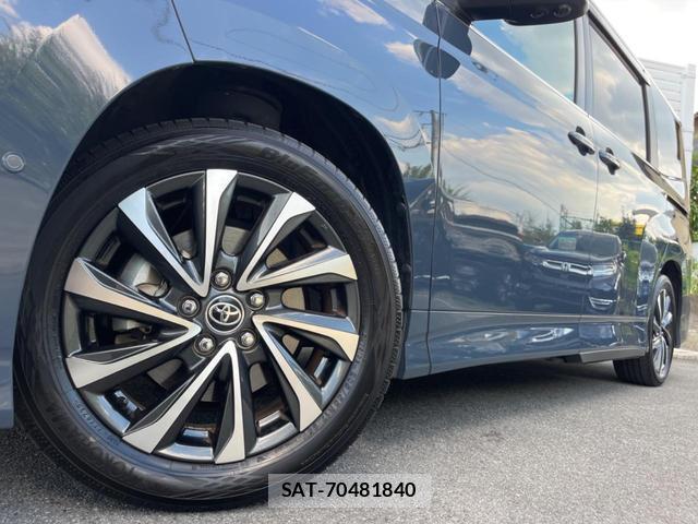 Toyota VOXY 2024-01 8646889-11