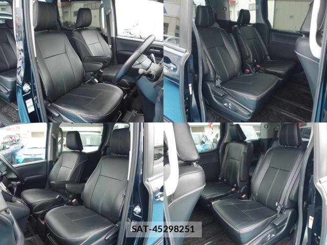 Toyota VOXY 2015-10 8647091-6