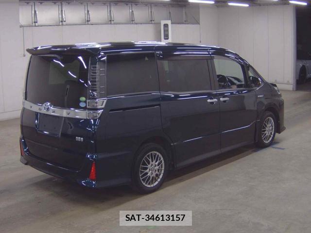 Toyota VOXY 2018-02 8647186-4