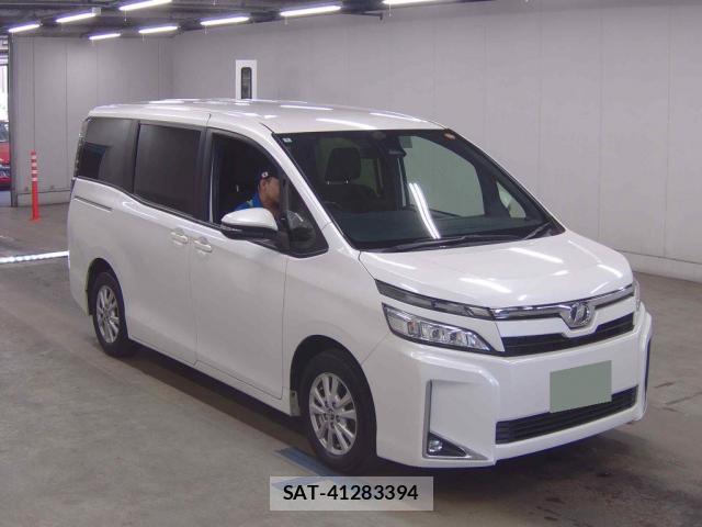Toyota VOXY 2018-03 8647193-0