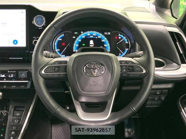 Toyota VOXY 2023-09 8647217-11