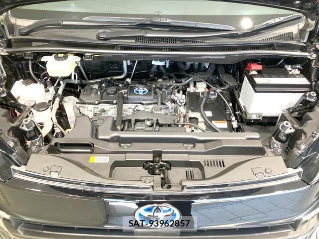 Toyota VOXY 2023-09 8647217-18