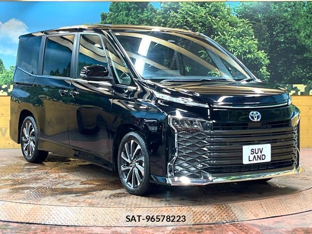 Toyota VOXY 2023-09 8647284-15