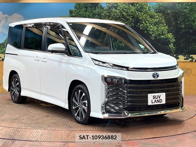 Toyota VOXY 2024-08 8647293-15