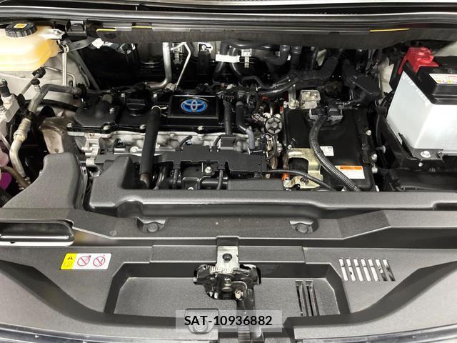 Toyota VOXY 2024-08 8647293-18