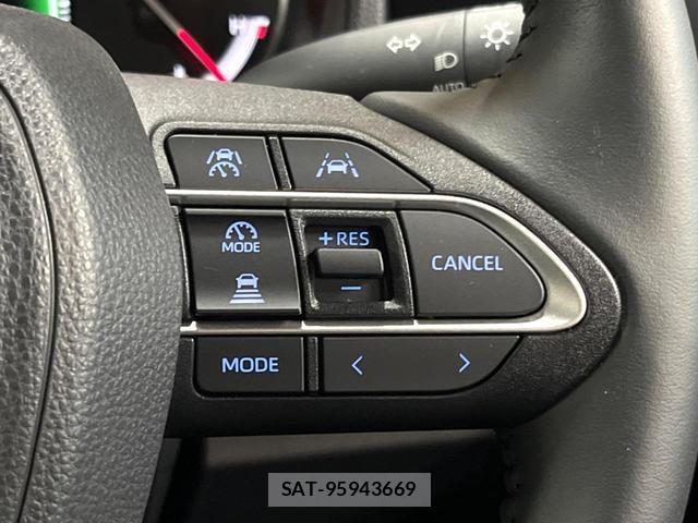 Toyota VOXY 2023-11 8647310-6