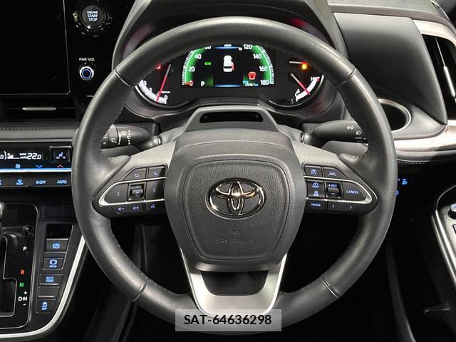 Toyota VOXY 2023-12 8647319-11