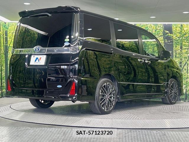 Toyota VOXY 2021-03 8647519-17