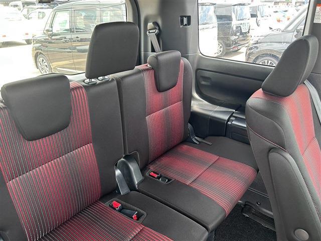 Toyota VOXY 2020-12 8647631-16