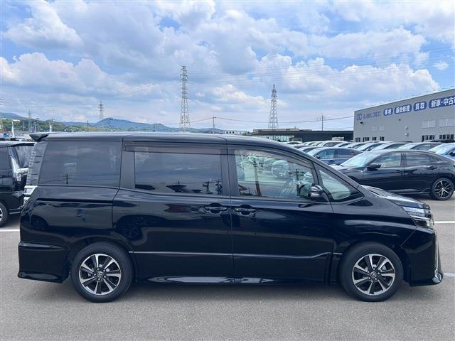 Toyota VOXY 2020-12 8647631-9