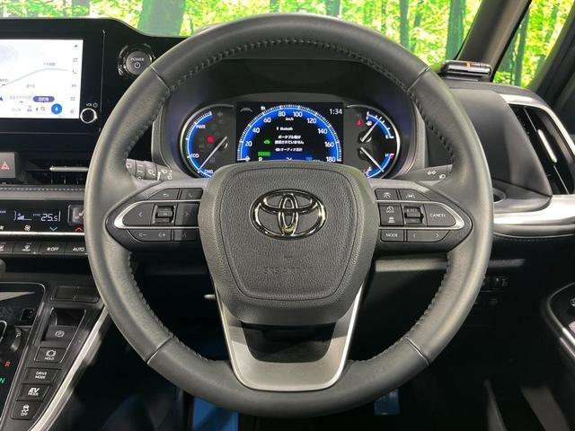 Toyota VOXY 2025-09 8647635-11