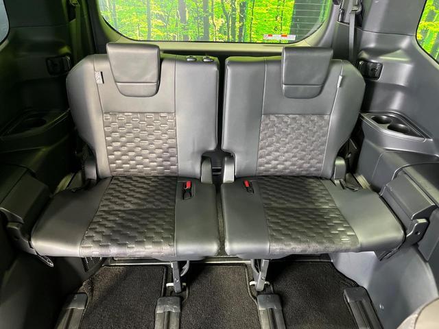 Toyota VOXY 2025-09 8647635-9